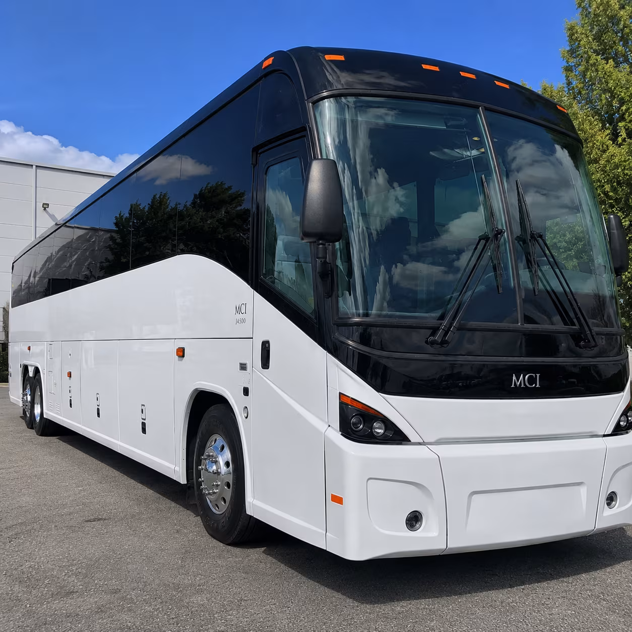 book group transportation for your next airport transfer 3