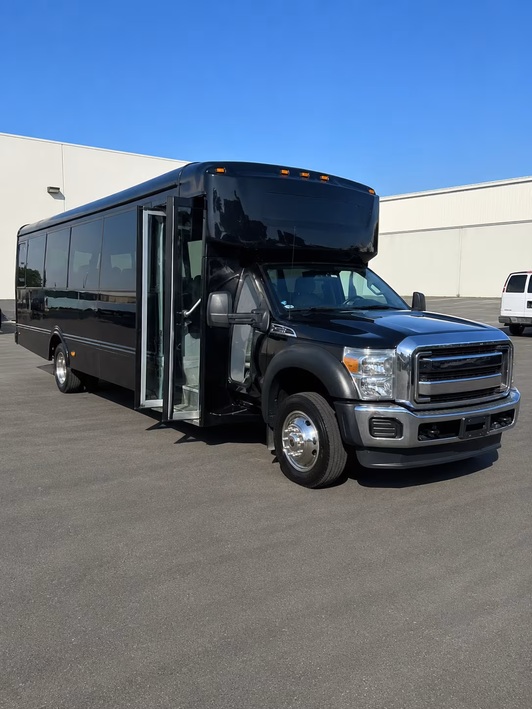 field trip transportation to the oakland zoo and waterfront
