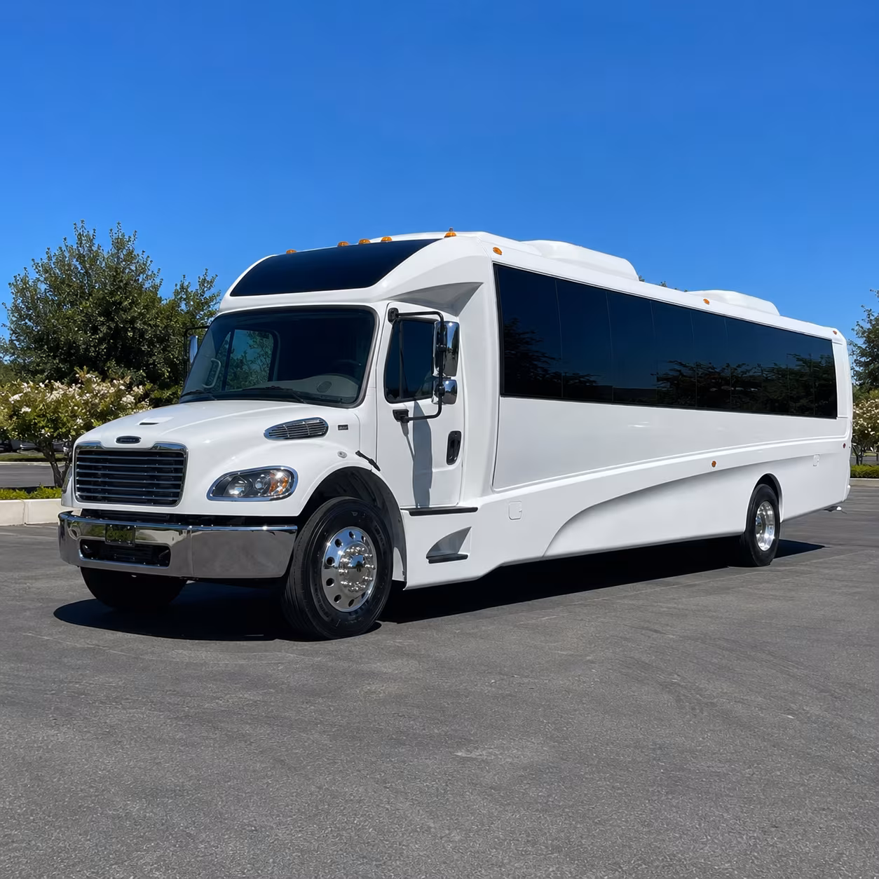 oakland 28 passenger minibus