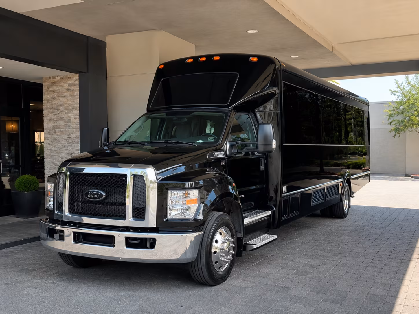 oakland holiday party bus rental