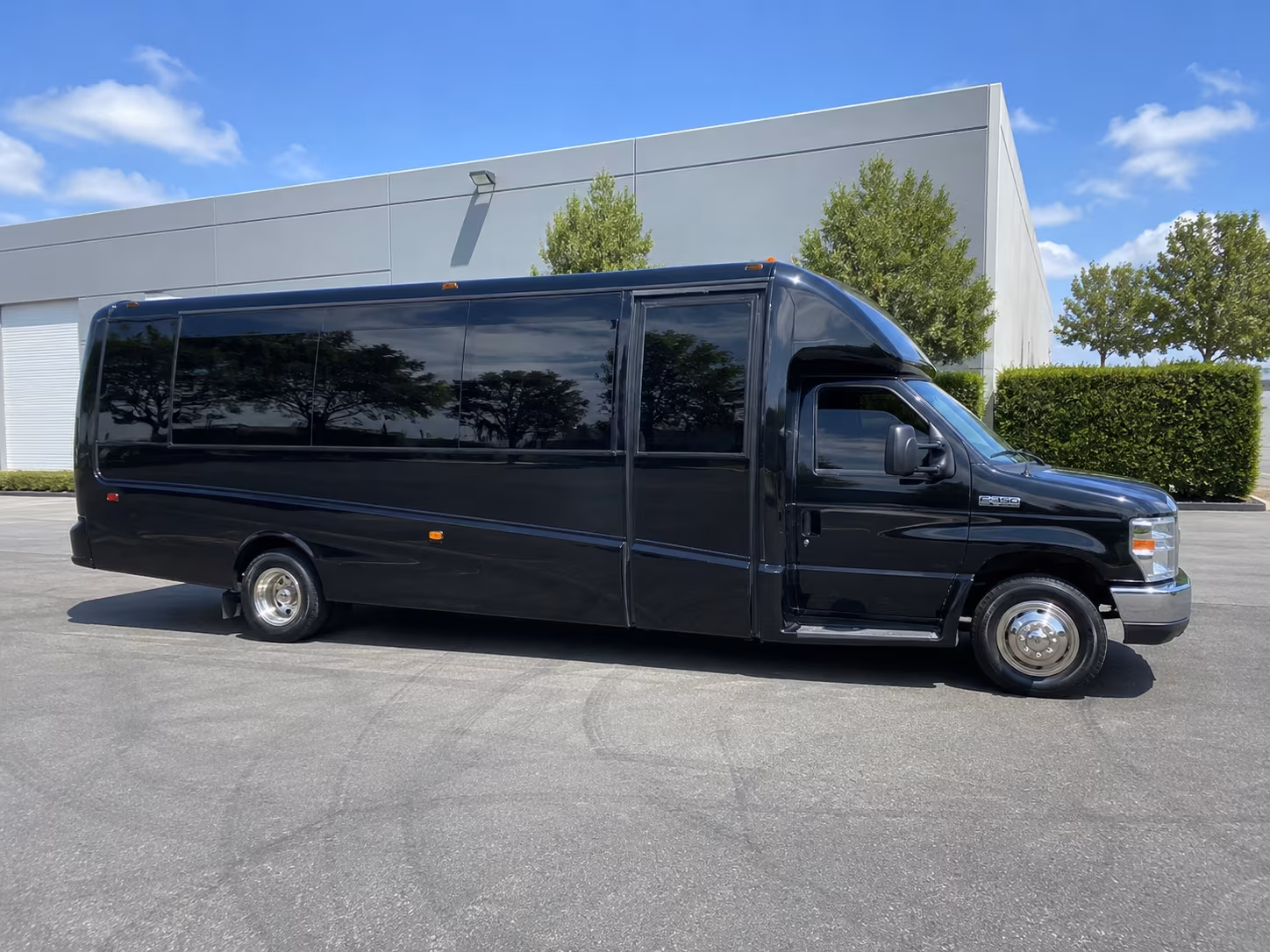oakland quinceanera sweet 16 party bus rental